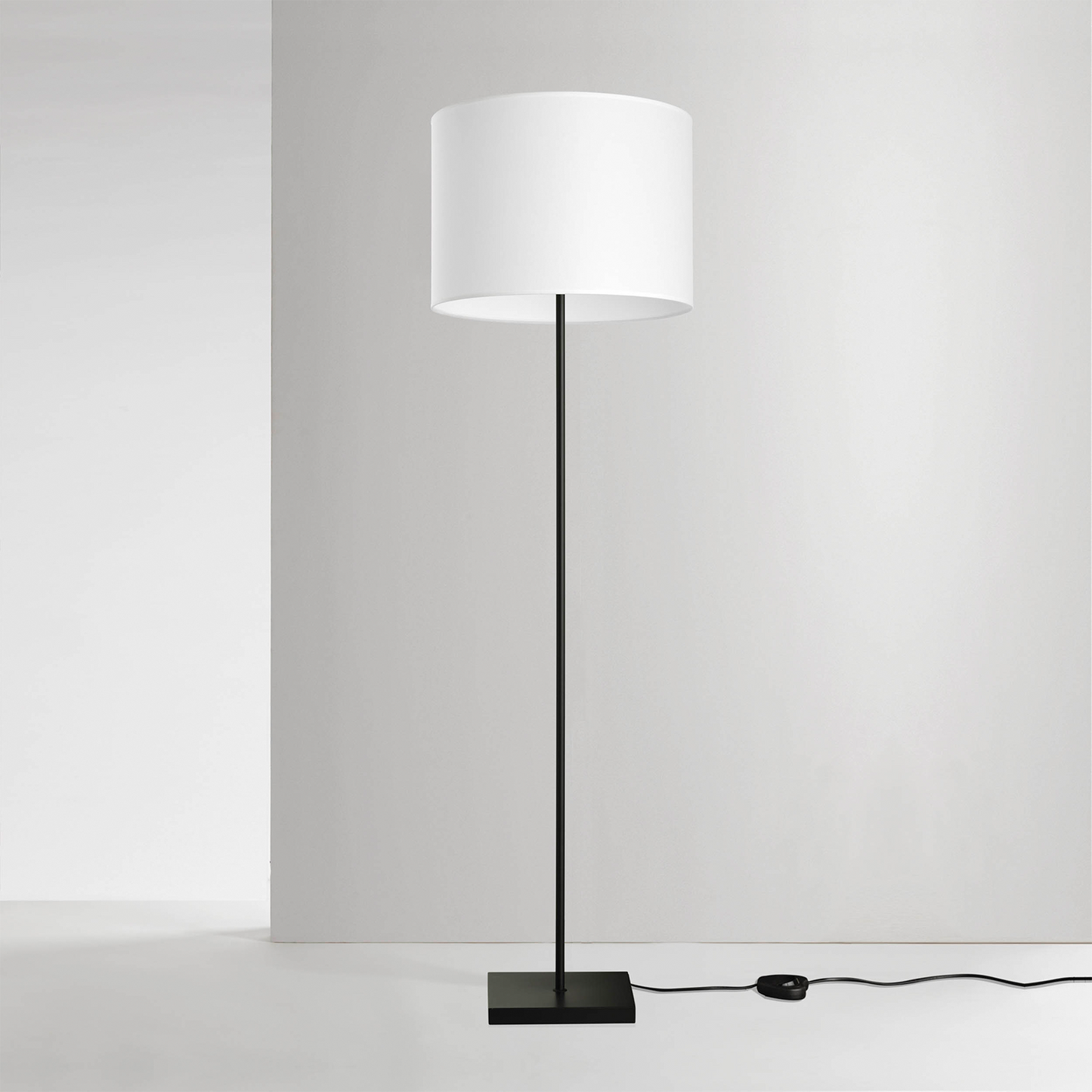 Felix Black Floor Lamp